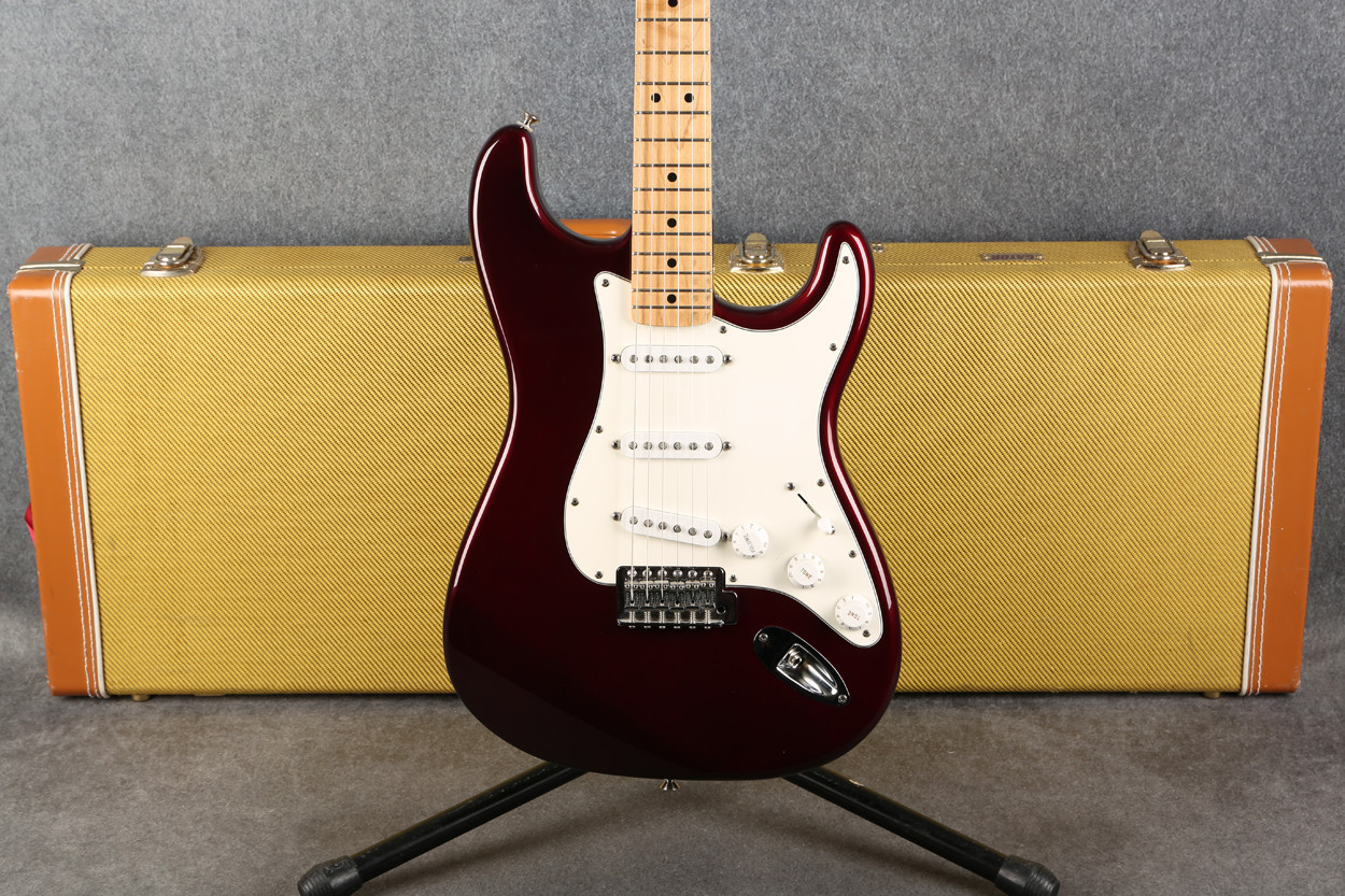 Fender Mexican Standard Stratocaster Midnight Wine 2nd Hand | Rich