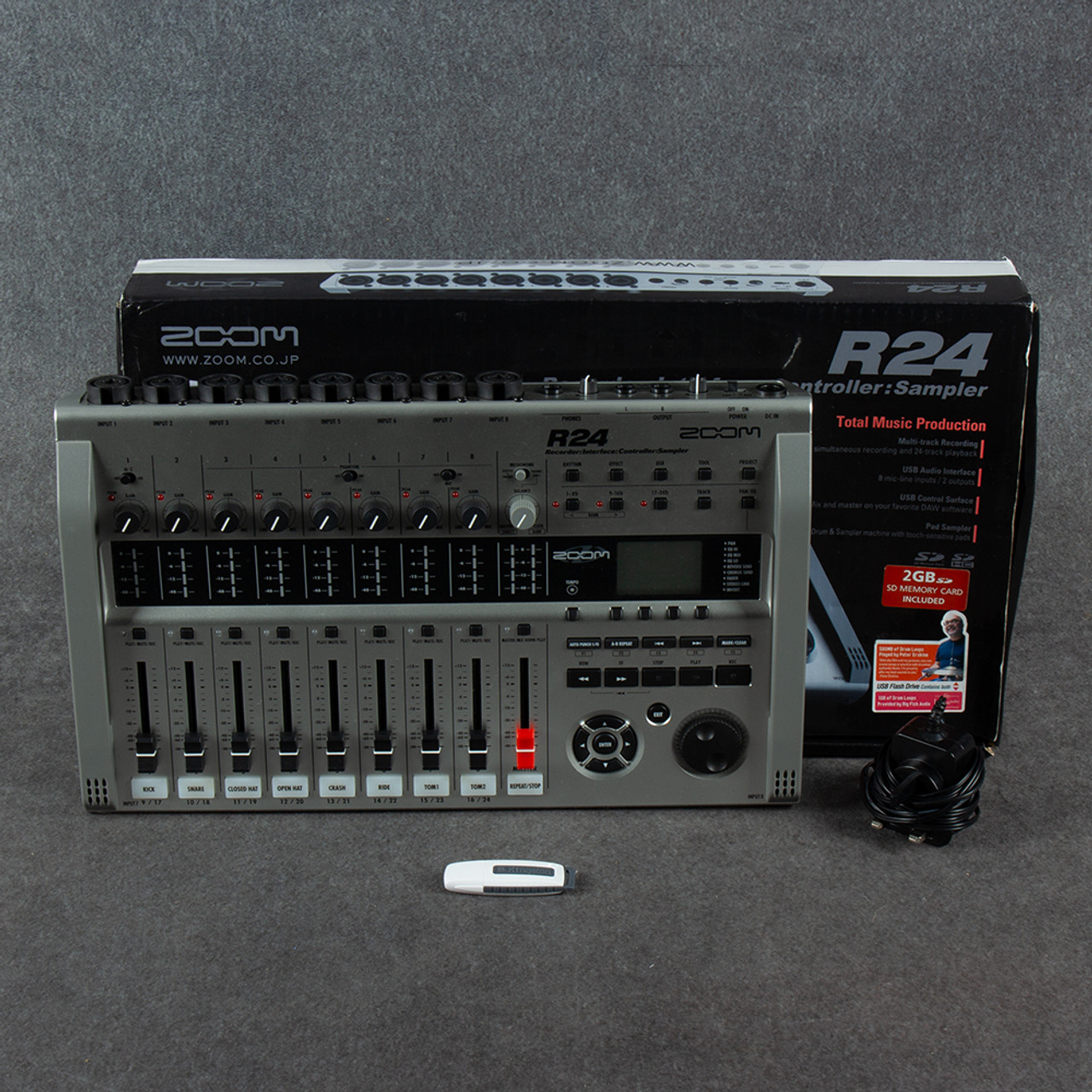 配信機器・PA機器・レコーディング機器 24 ZOOM R24 RECORDER INTARFACE 配信機器・PA機器・レコーディング機器