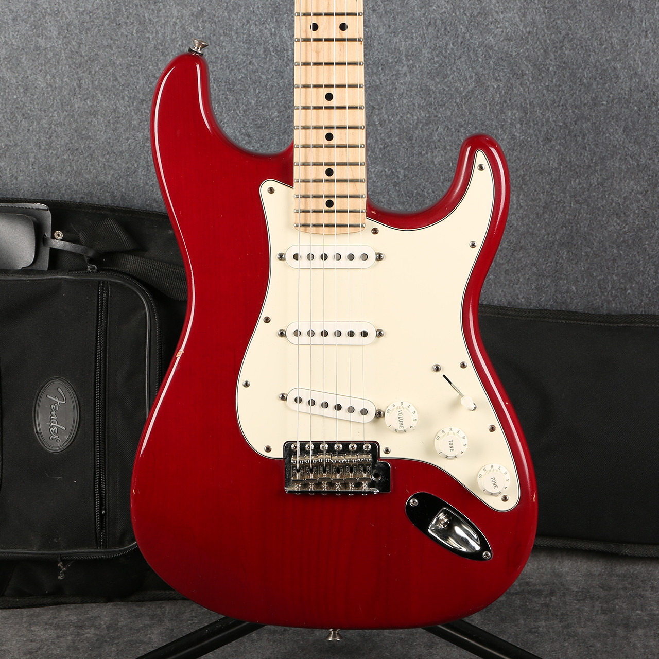 Fender Highway One Stratocaster Trans Wine Red 2nd Hand | Rich