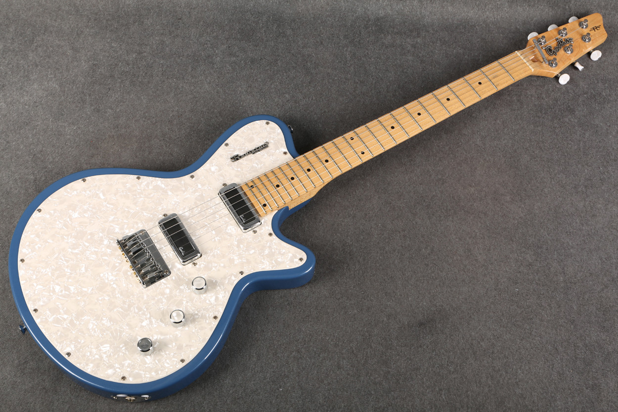 Godin Radiator 1999 Blue 2nd Hand | Rich Tone Music