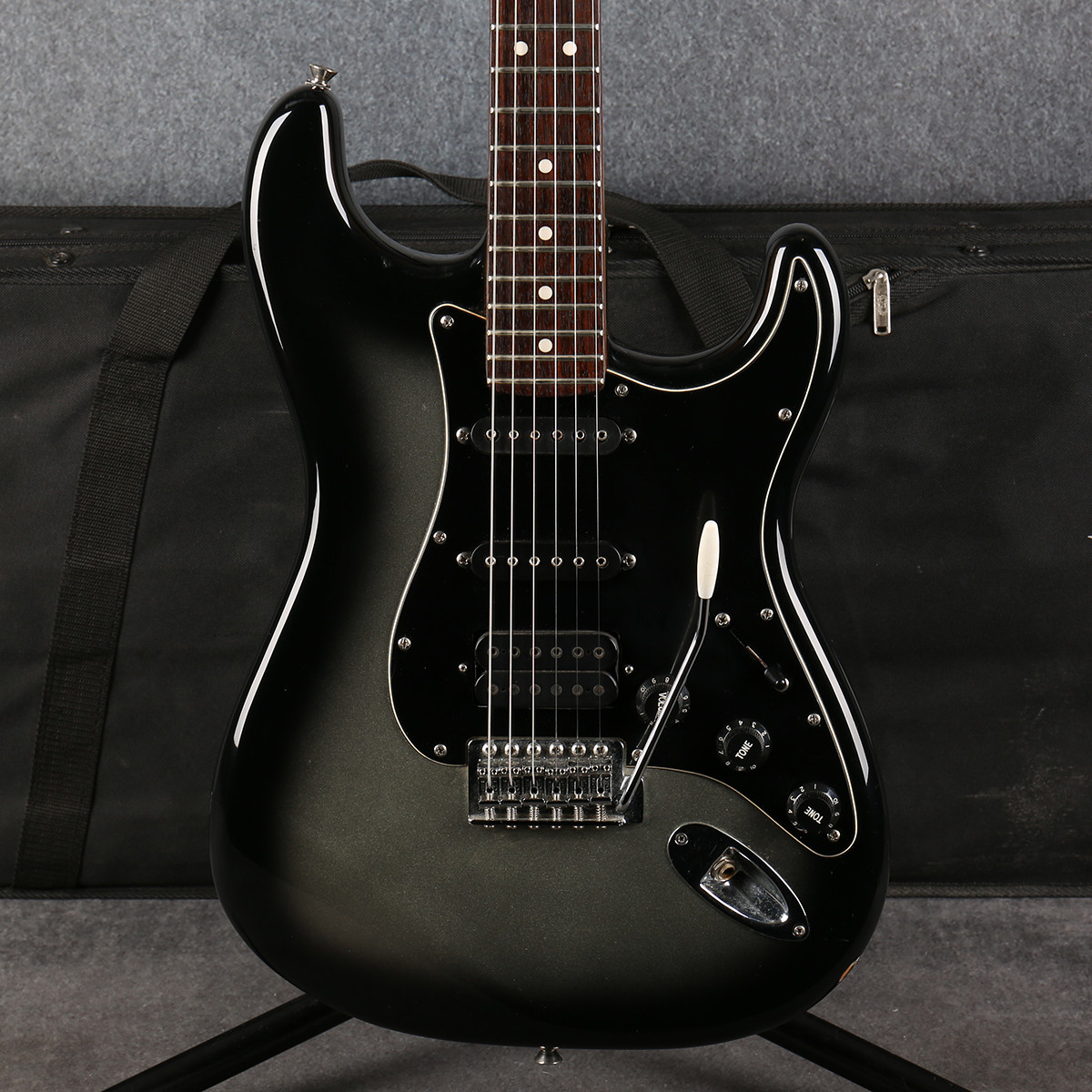 値引可】Fender Modern Player STRATOCASTER Fender Modern Player