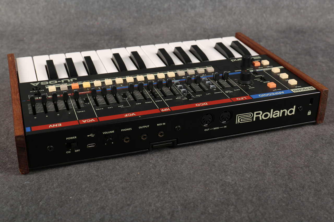 Roland JU-06A Desktop Synthesizer Module K-25M Keyboard 2nd