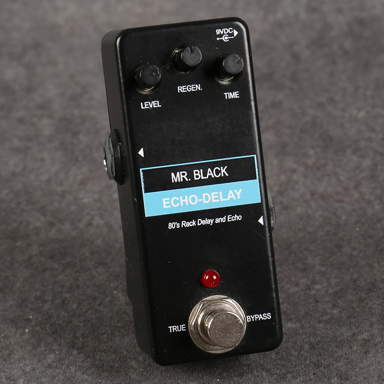 生まれのブランドで Mr the Mr.Black Black Mini stompbox Echo Black