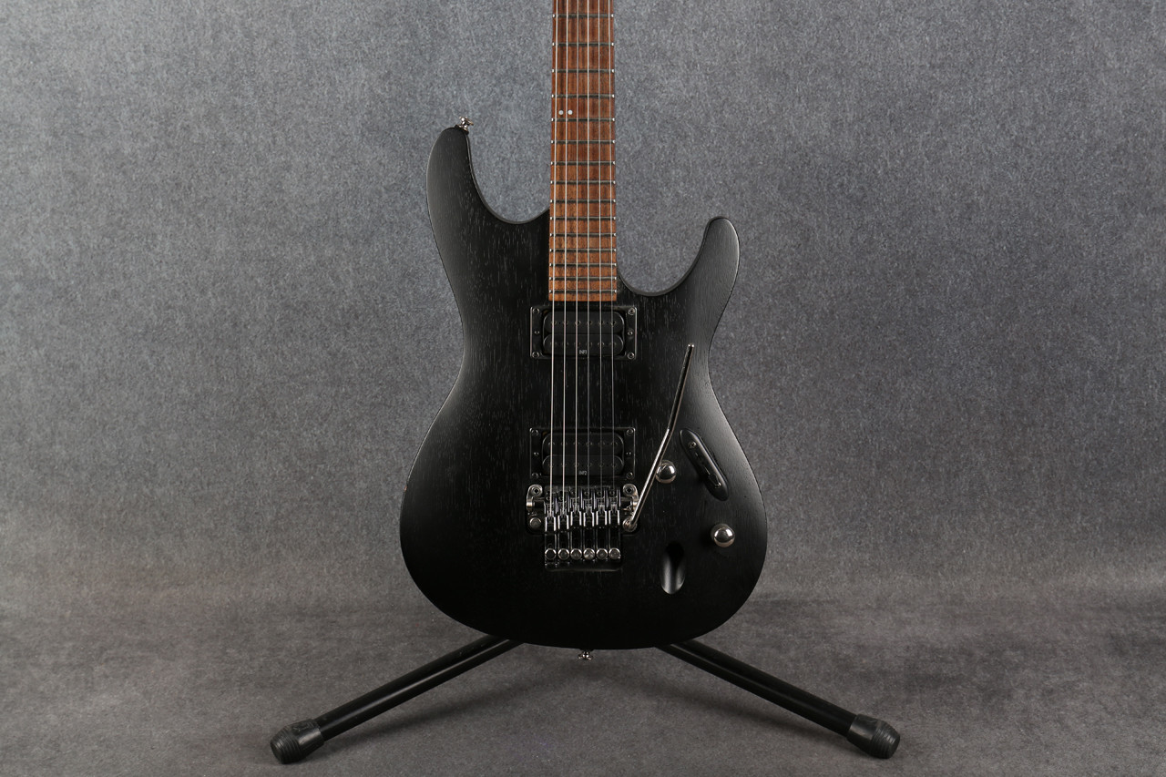 Ibanez Sシリーズ S320