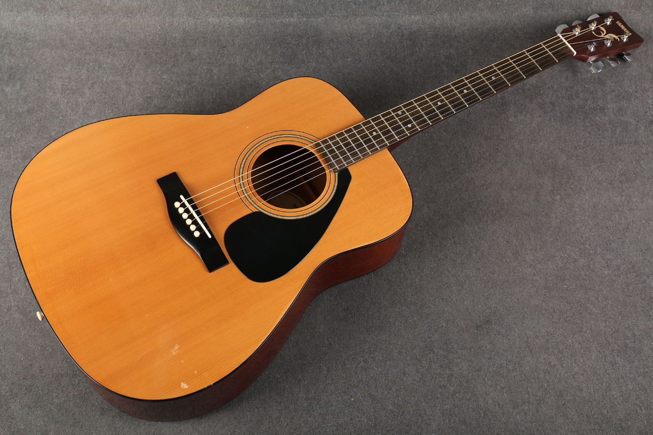 アコースティックギター 超美品 良音 ケース付き