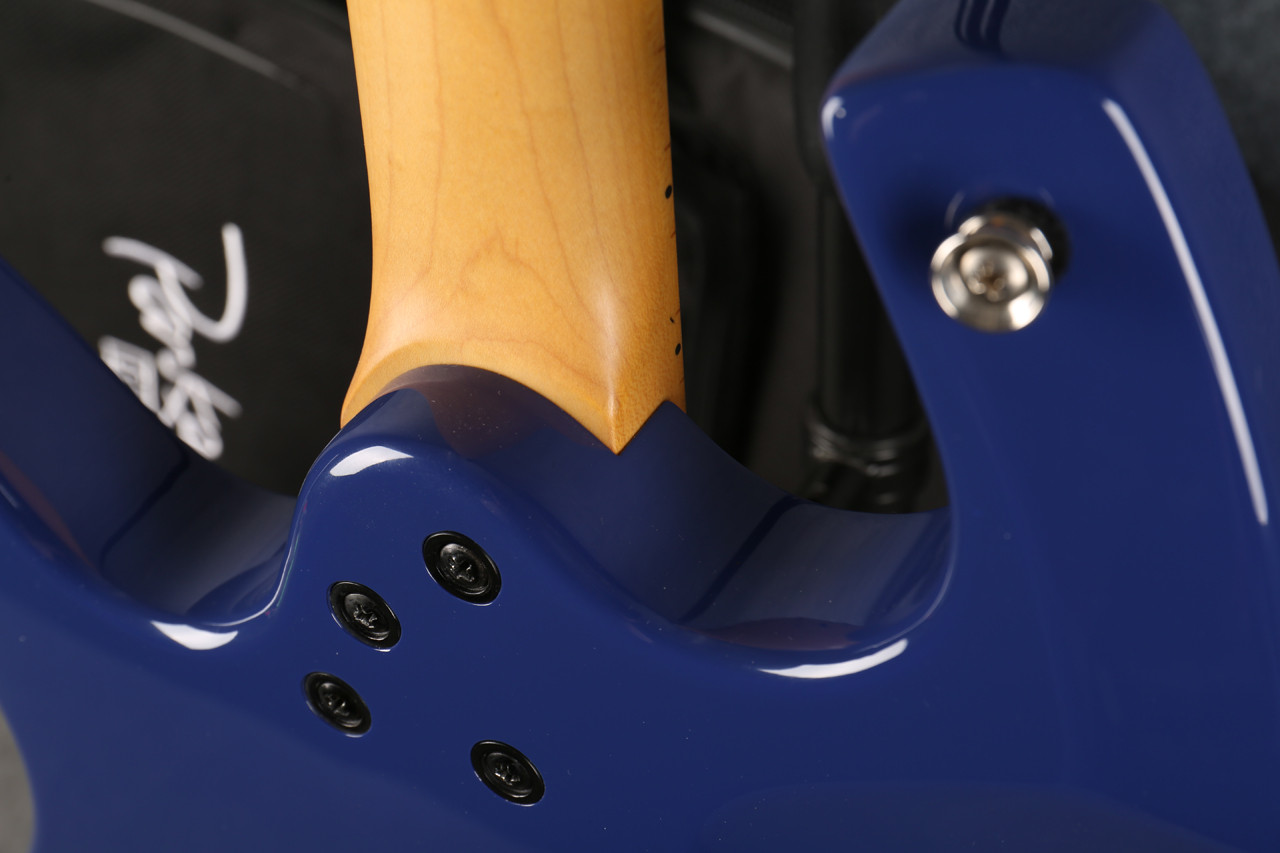Parker P-30 Electric Guitar Blue 2nd Hand | Rich Tone Music