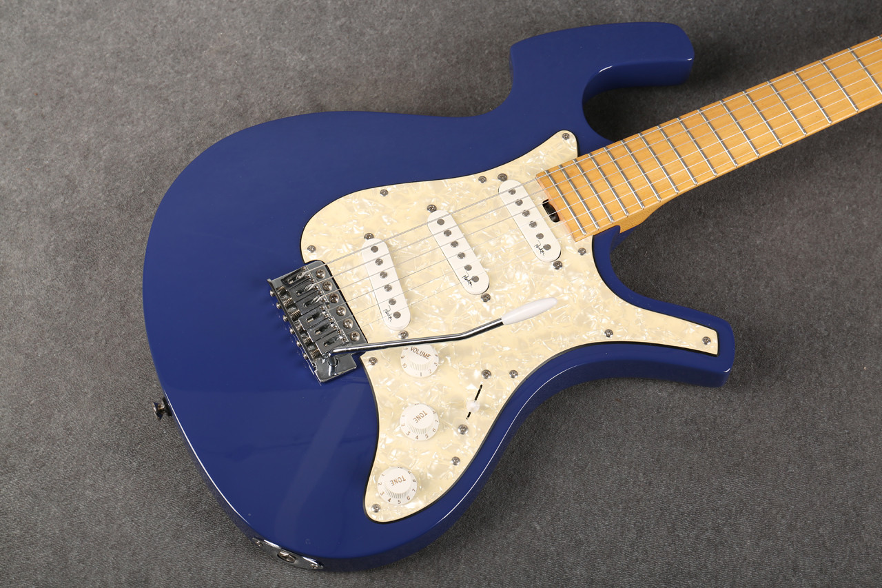 Parker P-30 Electric Guitar Blue 2nd Hand | Rich Tone Music