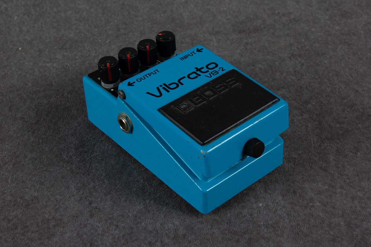 Boss VB-2 Vibrato MIJ Black Label 2nd Hand | Rich Tone Music