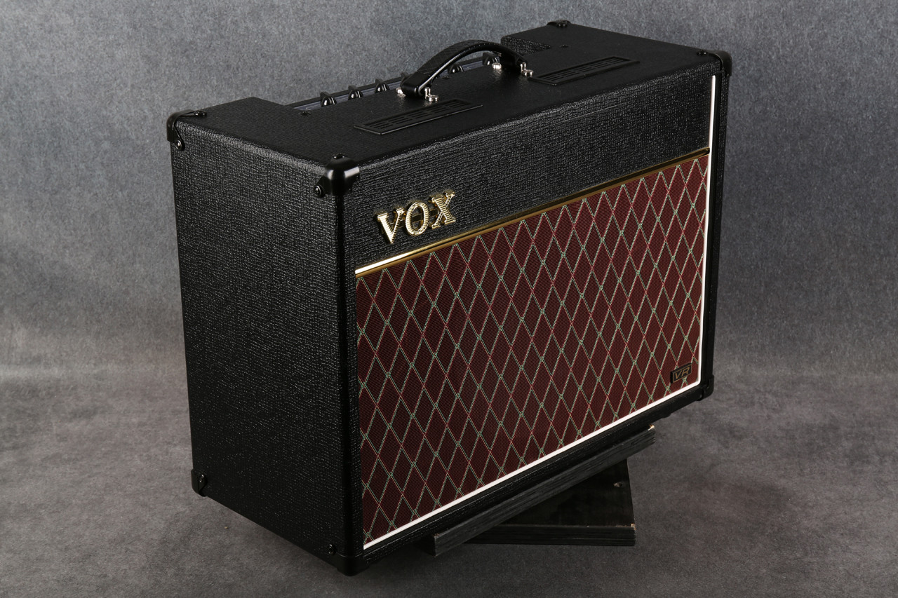 Vox AC15VR Valve Reactor Combo Amplifier 2nd Hand Rich Tone