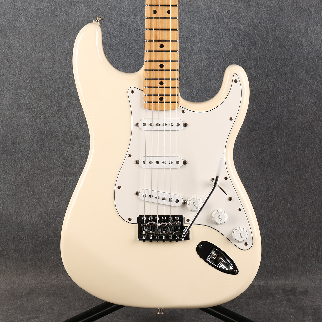 Fender Mexican Standard Stratocaster Arctic White 2nd Hand | Rich