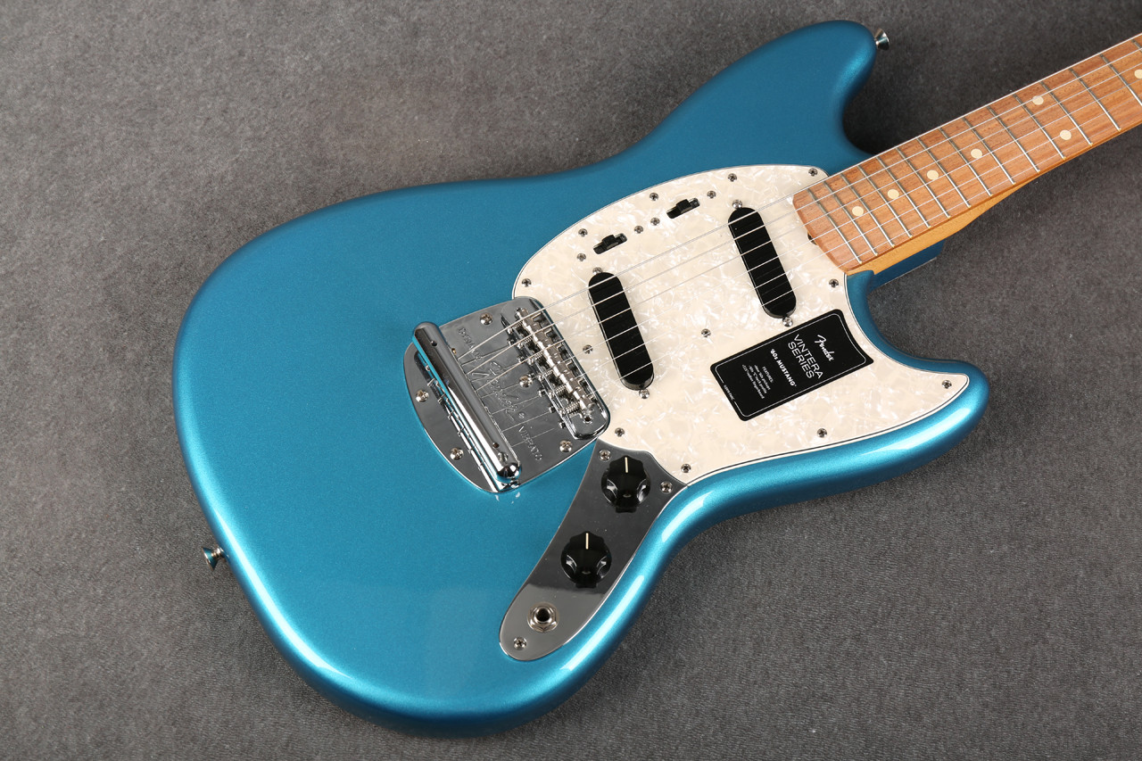 Fender Vintera Series 60s Mustang Lake Placid Blue Ex Demo | Rich
