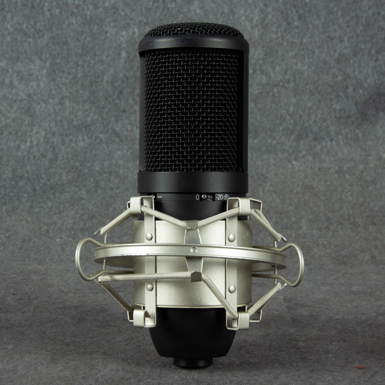 AKG P120 Microphone Shockmount 2nd Hand | Rich Tone Music