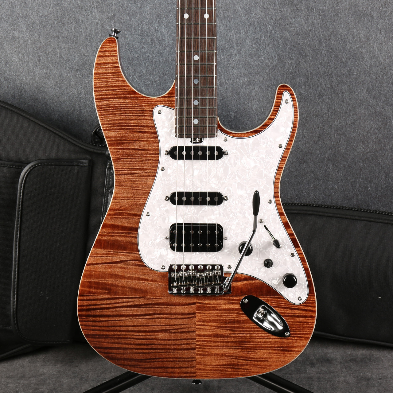 Bacchus G-Studio FM Custom HSS Brown Oil 2nd Hand | Rich Tone Music