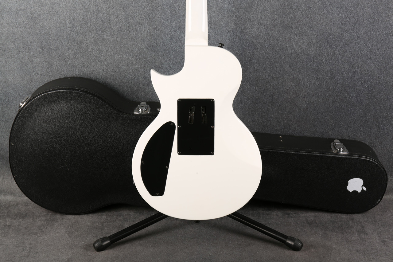 Kramer Assault 220 White 2nd Hand | Rich Tone Music