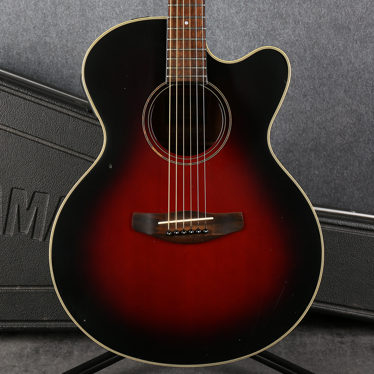 エレアコギター（YAMAHA Compass Series CPX-5TBB）