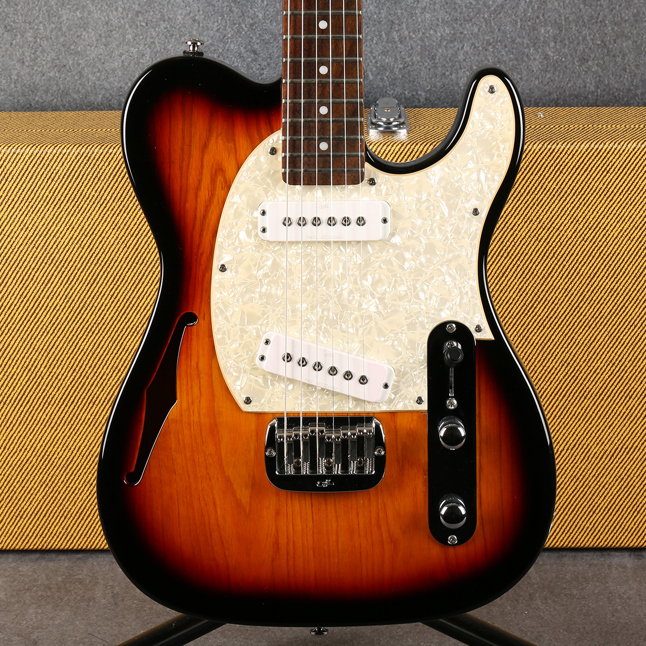 レア美品　G&L Tribute ASAT Special サンバースト G&L - レア美品 G&L Tribute ASAT Special サンバーストの通販