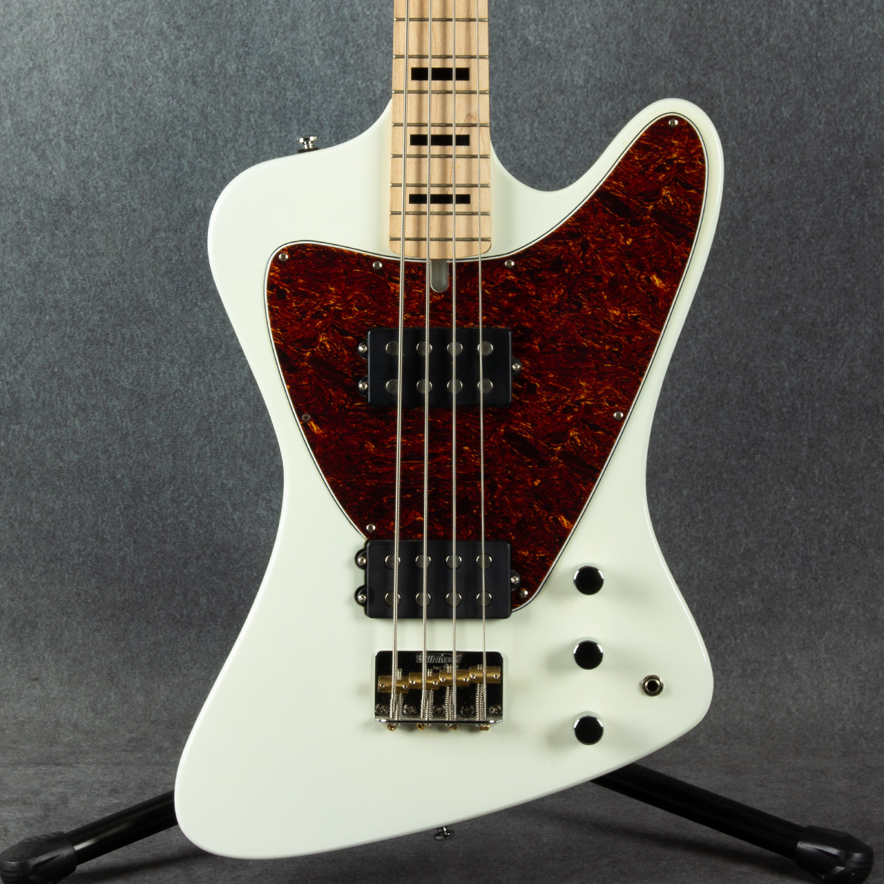 Ashdown Low Rider 4 String Bass White 2nd Hand | Rich Tone Music