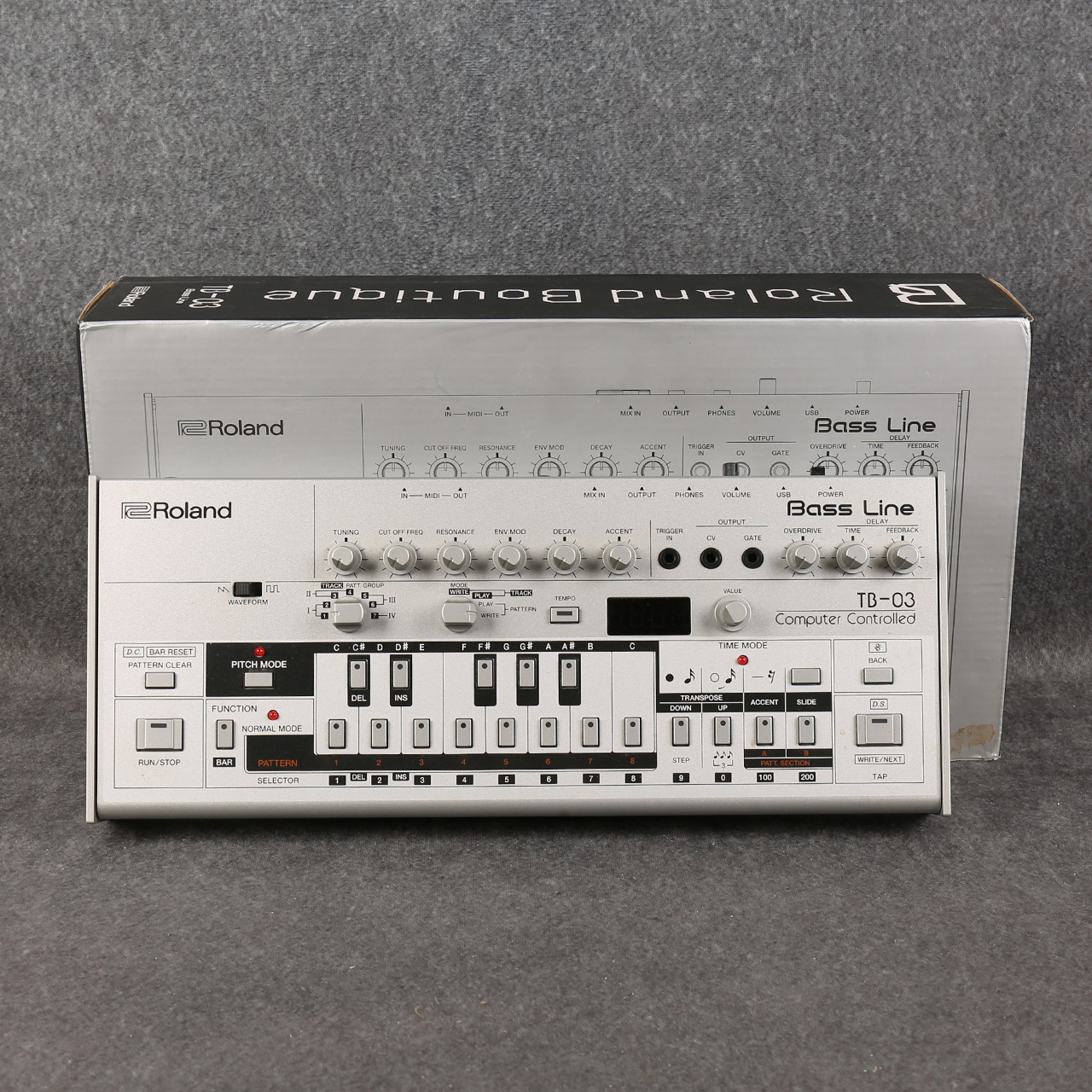 Roland TB-03 Bass Line 美品 4日までの出品 Roland TB-03 Bass Line 美品 4日までの出品 Amazon.com: ROLAND TB-
