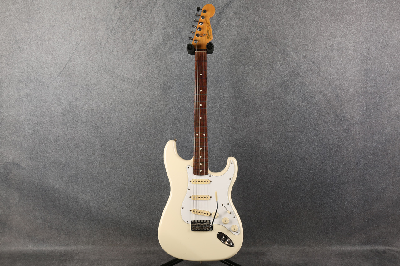 Squier 1984-86 E Series Stratocaster Made in Japan Arctic White