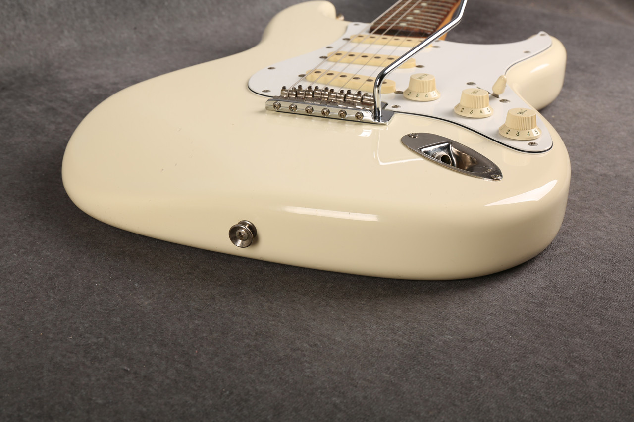 Squier 1984-86 E Series Stratocaster Made in Japan Arctic White