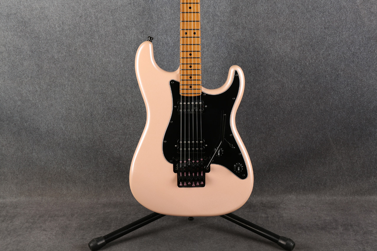 ギター Squier Contemporary Stratocaster HHFR Squier Contemporary Stratocaster HH FR Shell Pink Pearl 2nd Hand