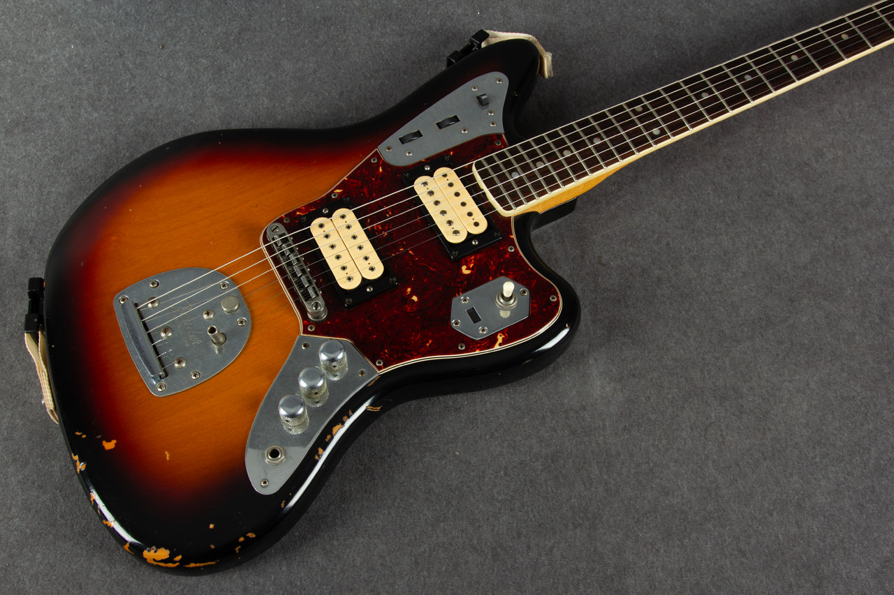 Fender Kurt Cobain Road Worn Jaguar 3 Tone Sunburst 2nd Hand