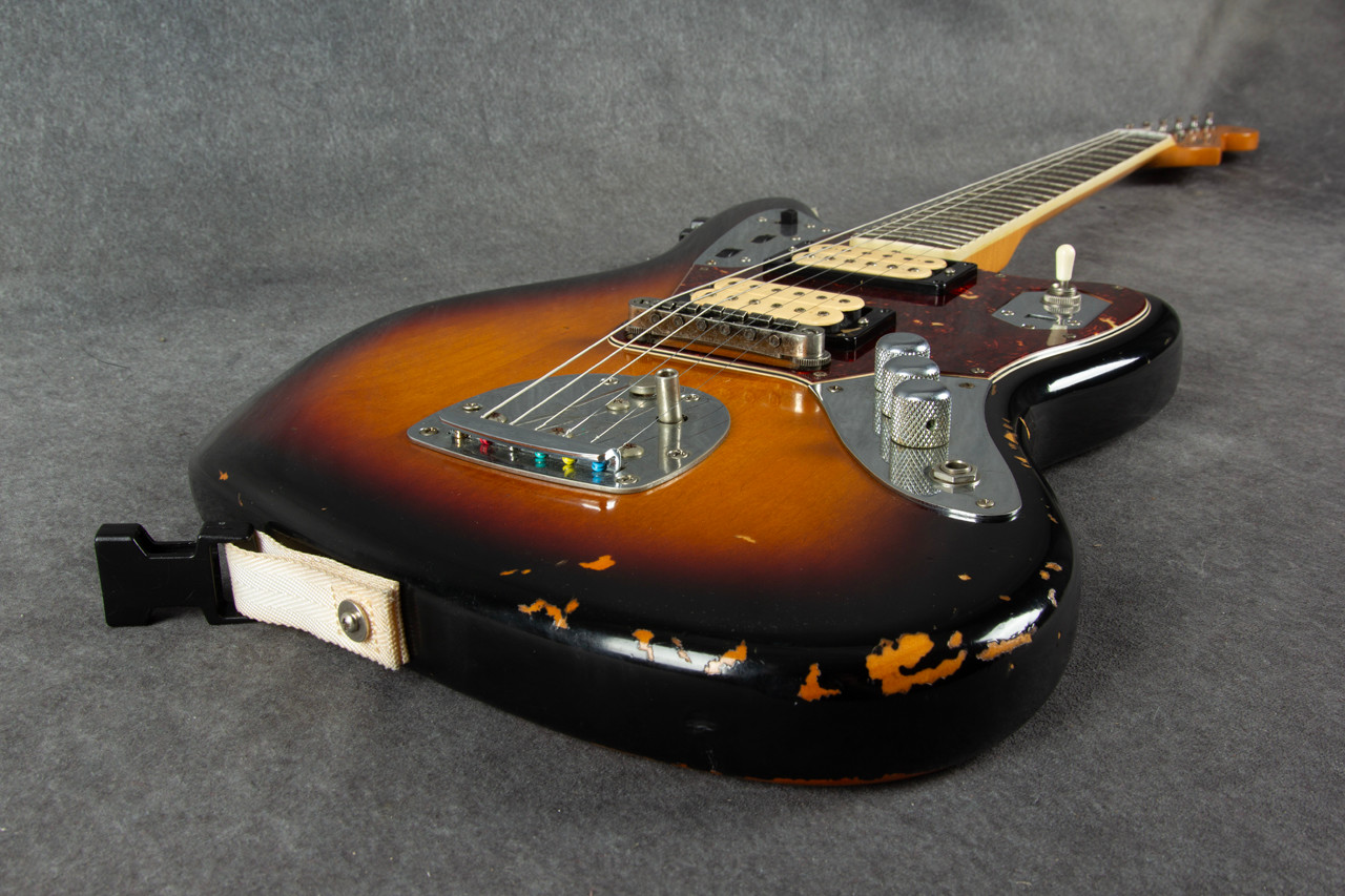 Fender Kurt Cobain Road Worn Jaguar 3 Tone Sunburst 2nd Hand