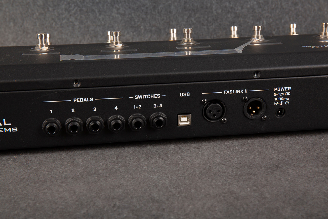 Fractal Audio Axe-FX III mk1 FX Processor FC-12 Foot Controller