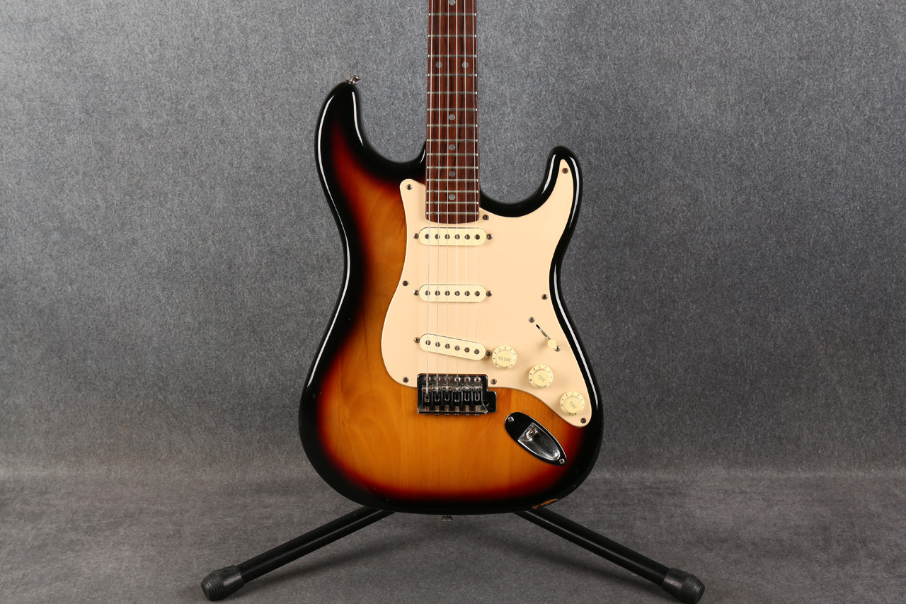 Squier Stratocaster サンバースト Squier 1996 50th Anniversary Stratocaster Sunburst 2nd Hand | Rich