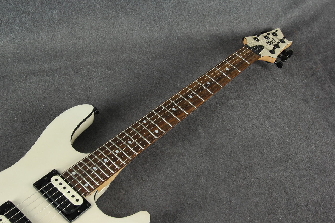 Cort KX5 White Pearl 2nd Hand | Rich Tone Music