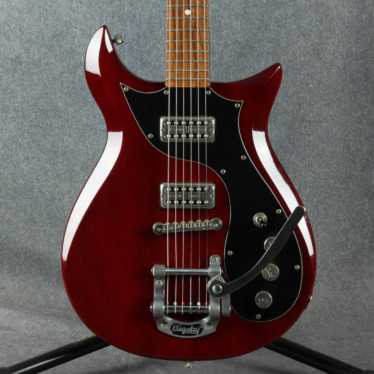 GRETSCH electromatic セミホロウ bigsby メタリック Gretsch G5135CVT Electromatic CVT with Bigsby Cherry 2nd Hand