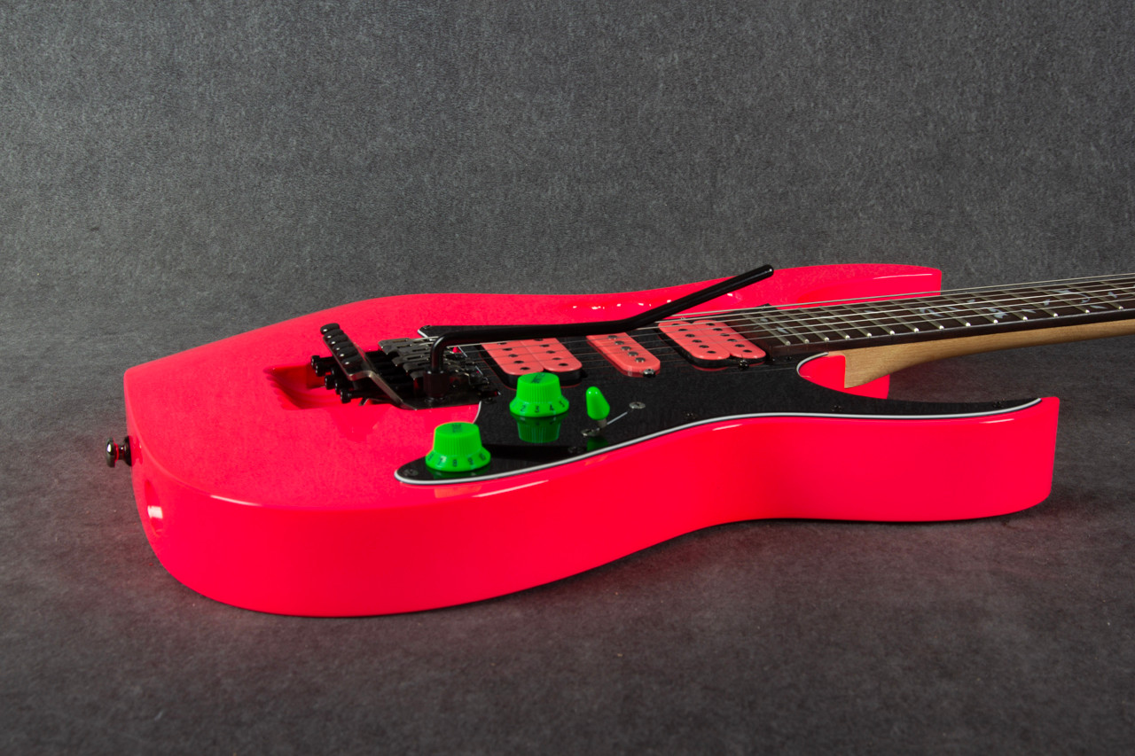 Ibanez jemjrsp pk スティーブ ヴァイ Ibanez JEMJRSP-PK Steve Vai Jem Junior Pink 2nd Hand | Rich Tone Music