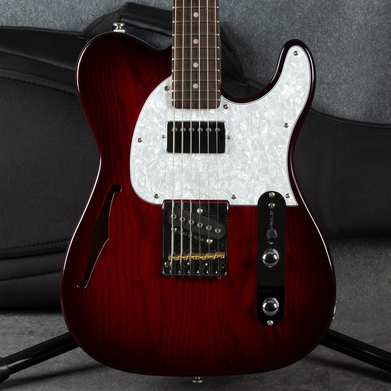 G＆L TRIBUTE SERIES ASAT CLASSIC 中古動作品　USA PU搭載　スワンプ・アッシュ　メイプルワンピースネック Telecaster G\u0026L Tribute ASAT Classic Bluesboy Semi-Hollow Red Burst | Bax Music