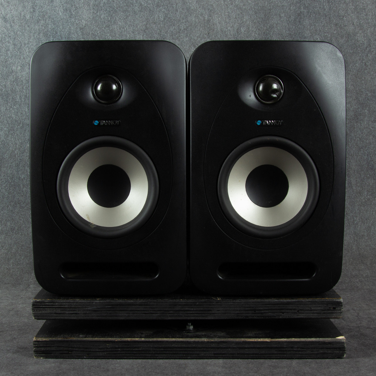 Tannoy Reveal 502 Studio Monitor Pair 2nd Hand | Rich Tone Music