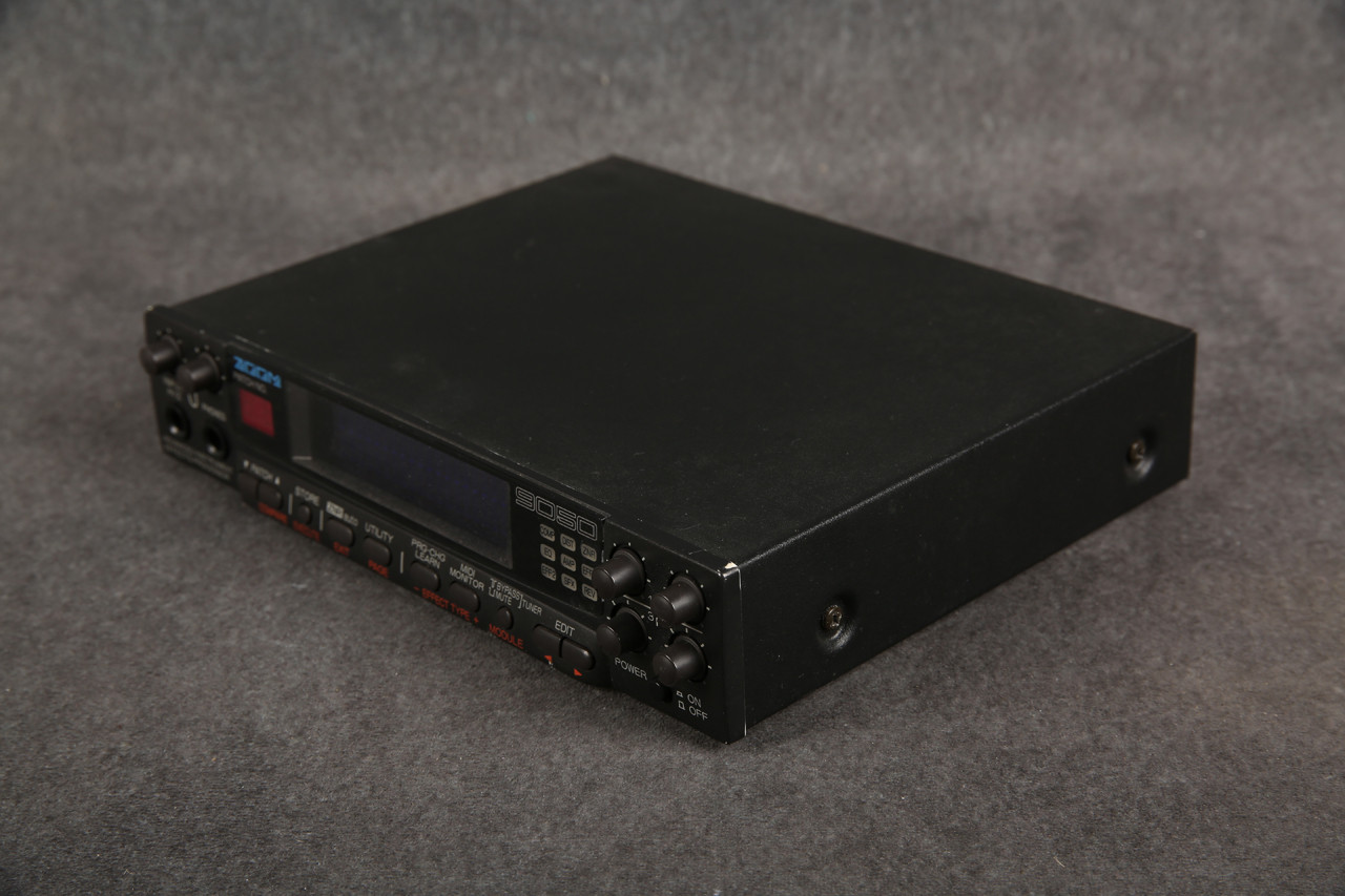 ZOOM 9050 エフェクトプロセッサー Zoom 9050 Advanced Instrument Multi Effect Processor Power Supply