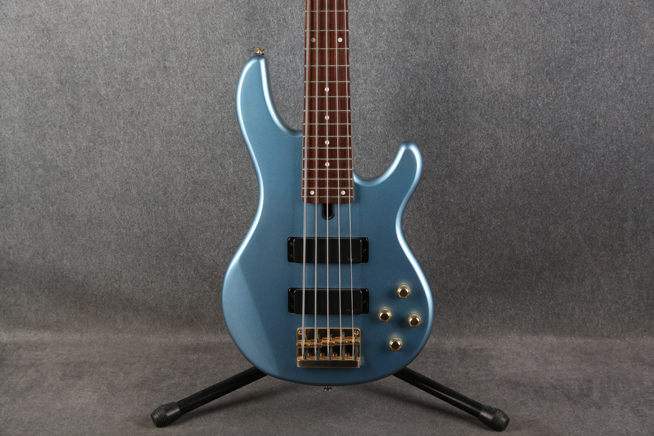 希少 YAMAHA BBG5S アクティブ 5弦ベース ヤマハ エレキベース Yamaha BBG5S 5 String Bass Metallic Blue 2nd Hand | Rich Tone Music