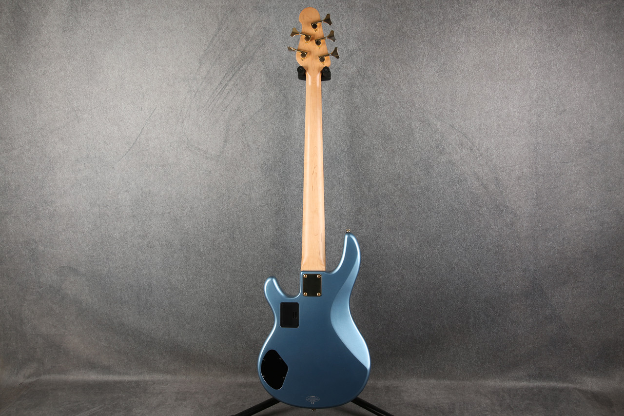 希少 YAMAHA BBG5S アクティブ 5弦ベース ヤマハ エレキベース Yamaha BBG5S 5 String Bass Metallic Blue 2nd Hand | Rich Tone Music