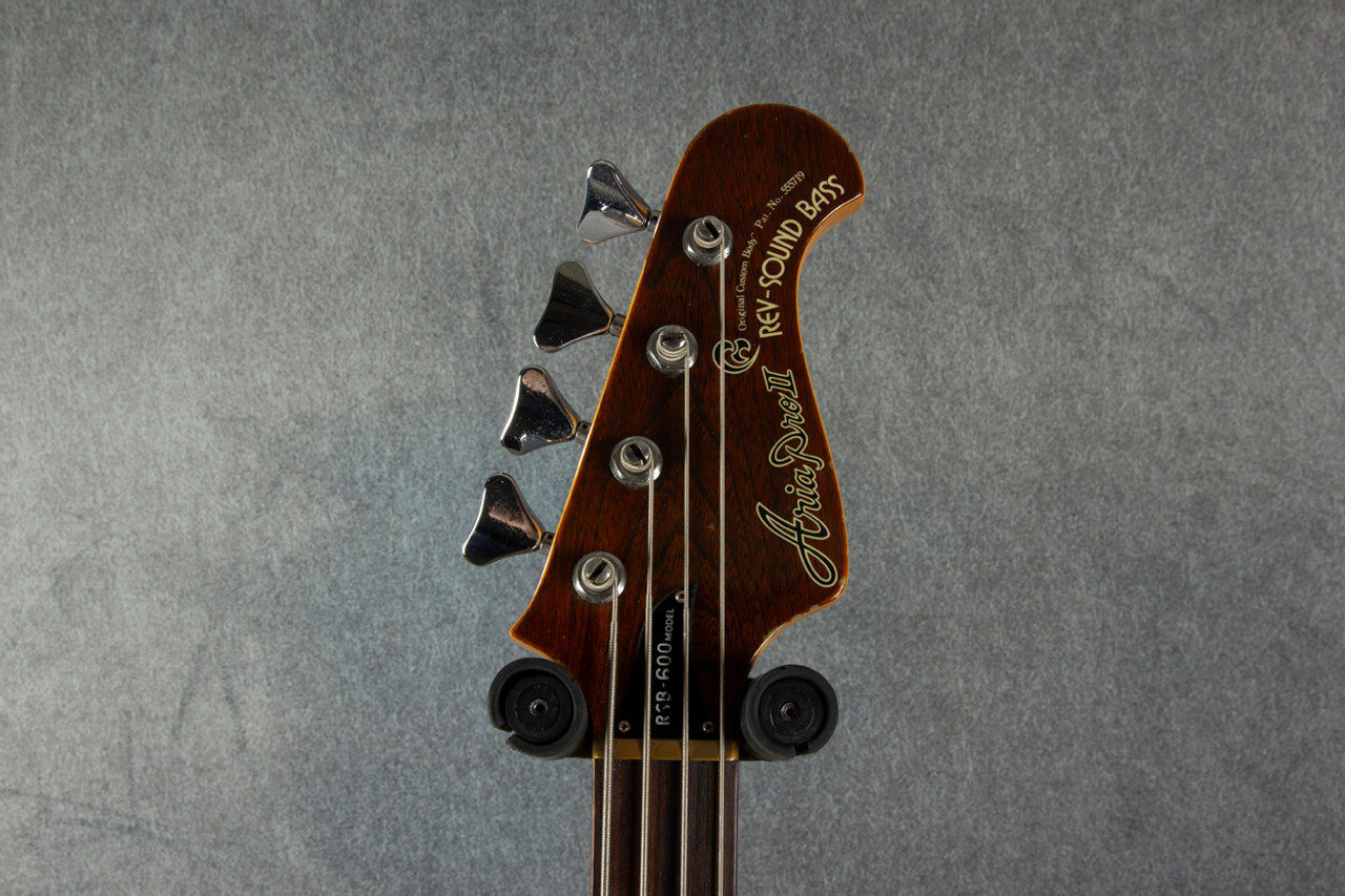 Aria Pro II RSB-600 Walnut 2nd Hand | Rich Tone Music