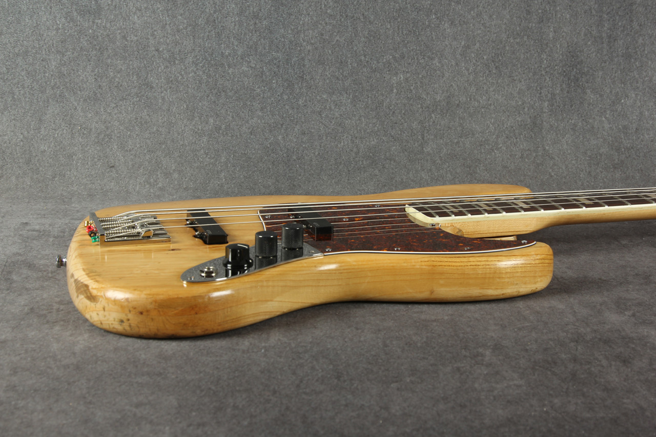 Fender Jazz Bass 1977 Stripped EMG Pickups 2nd Hand | Rich Tone Music
