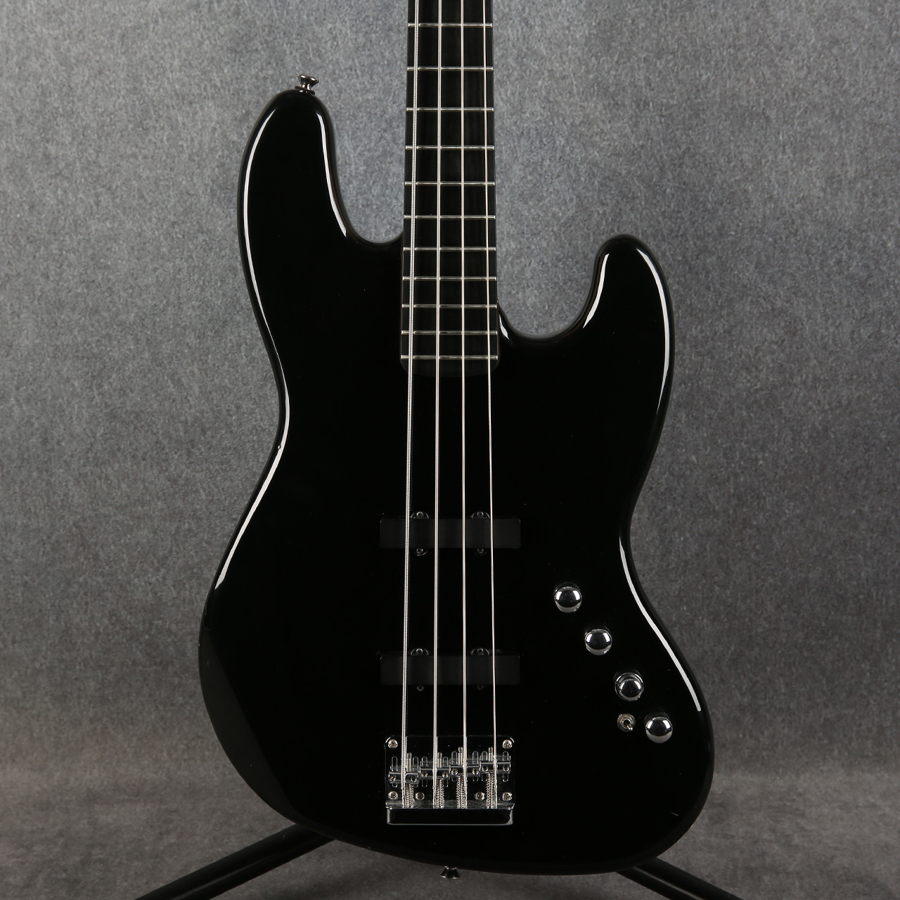 Squier Deluxe Jazz Bass IV Active Black 2nd Hand | Rich Tone Music