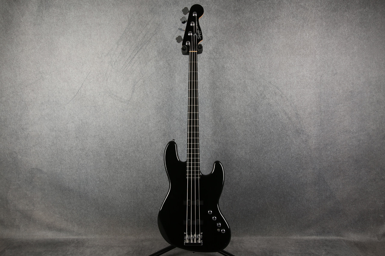 Squier Deluxe Jazz Bass IV Active Black 2nd Hand | Rich Tone Music