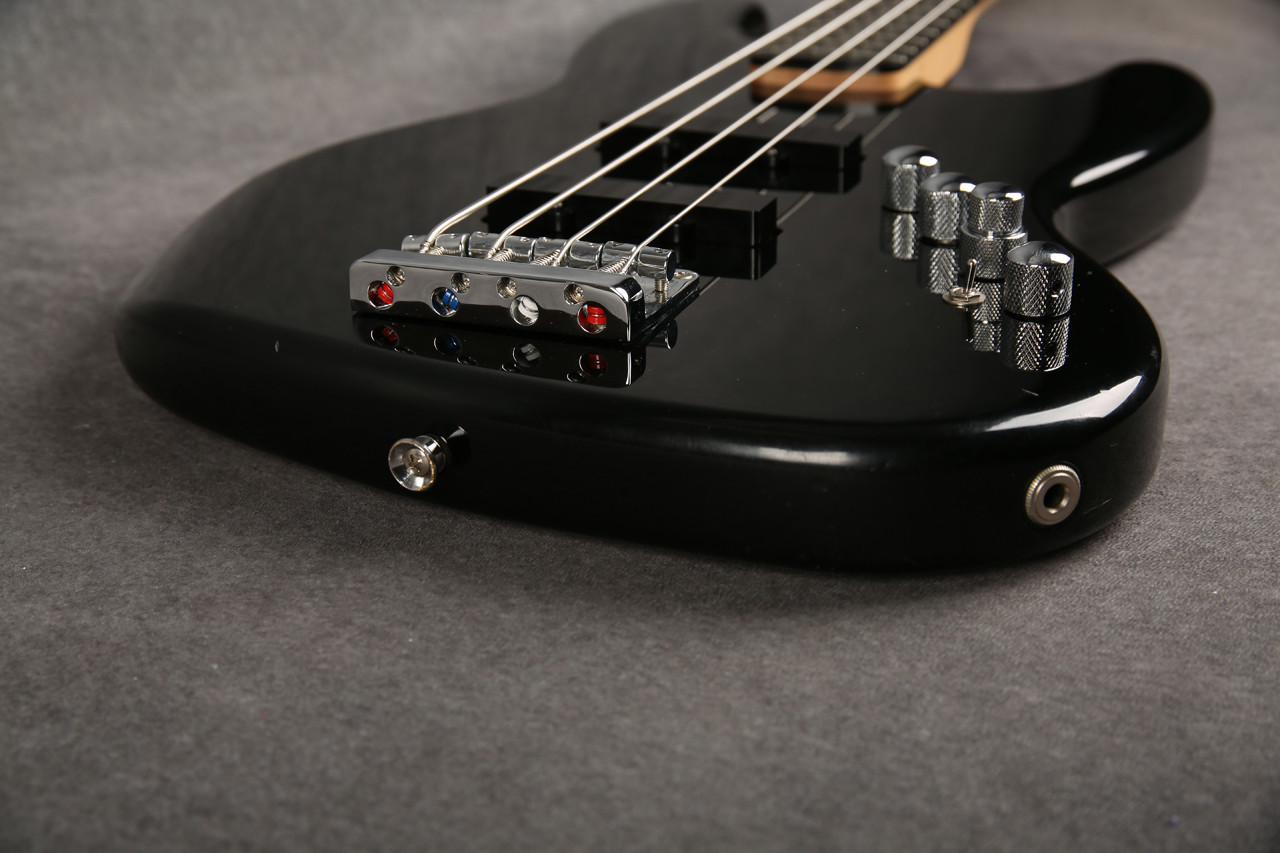 Squier Deluxe Jazz Bass IV Active Black 2nd Hand | Rich Tone Music