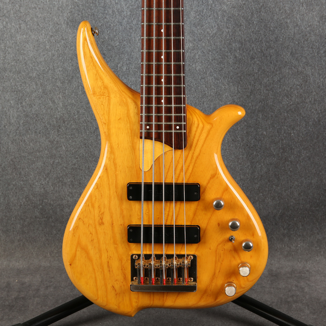 TUNE TWB-5 アクティブ5弦ベース Tune TWB-5 5 String Bass Natural 2nd Hand | Rich Tone Music