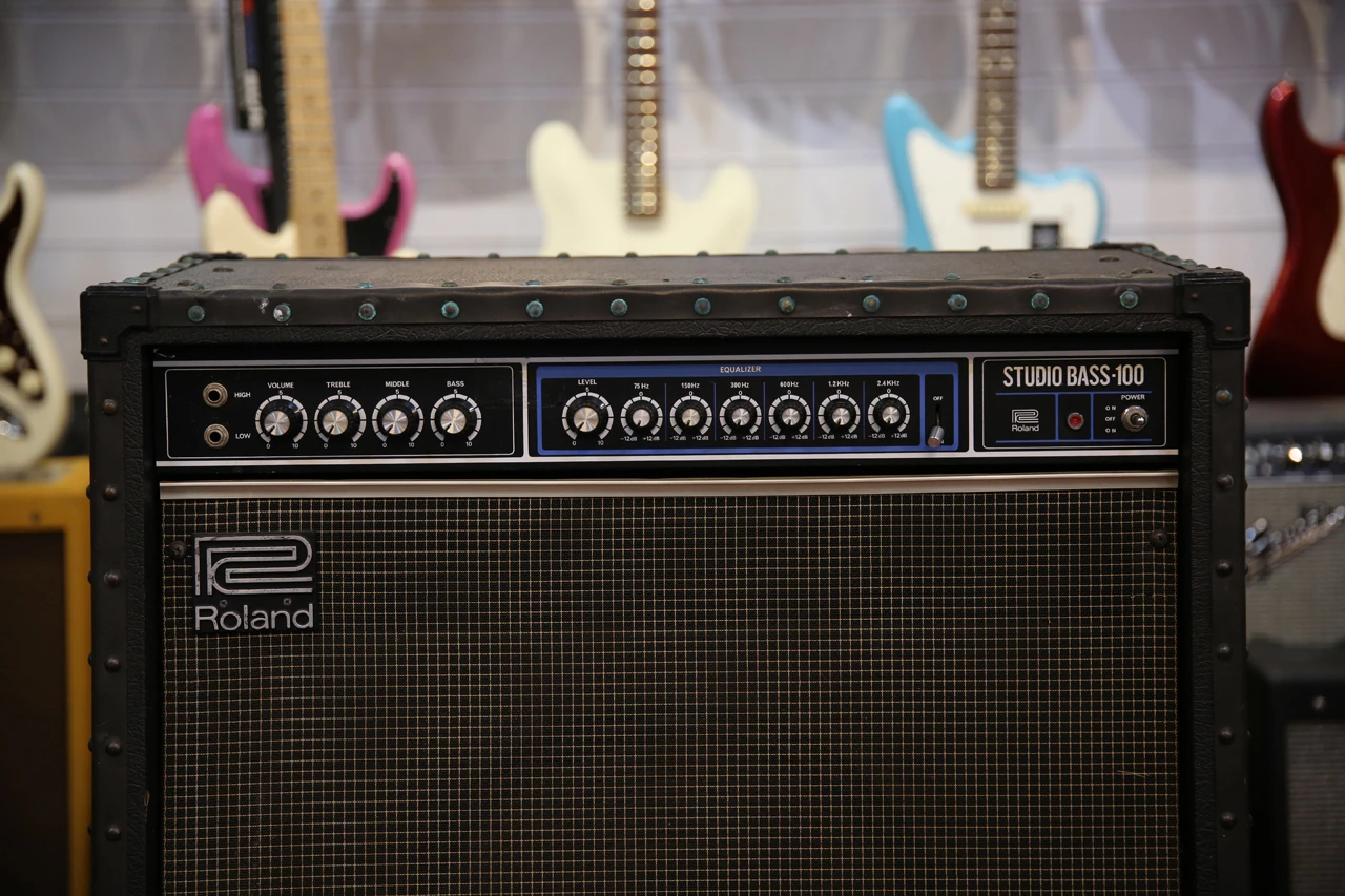Roland SB-100 Studio Bass Amplifier 2nd Hand | Rich Tone Music