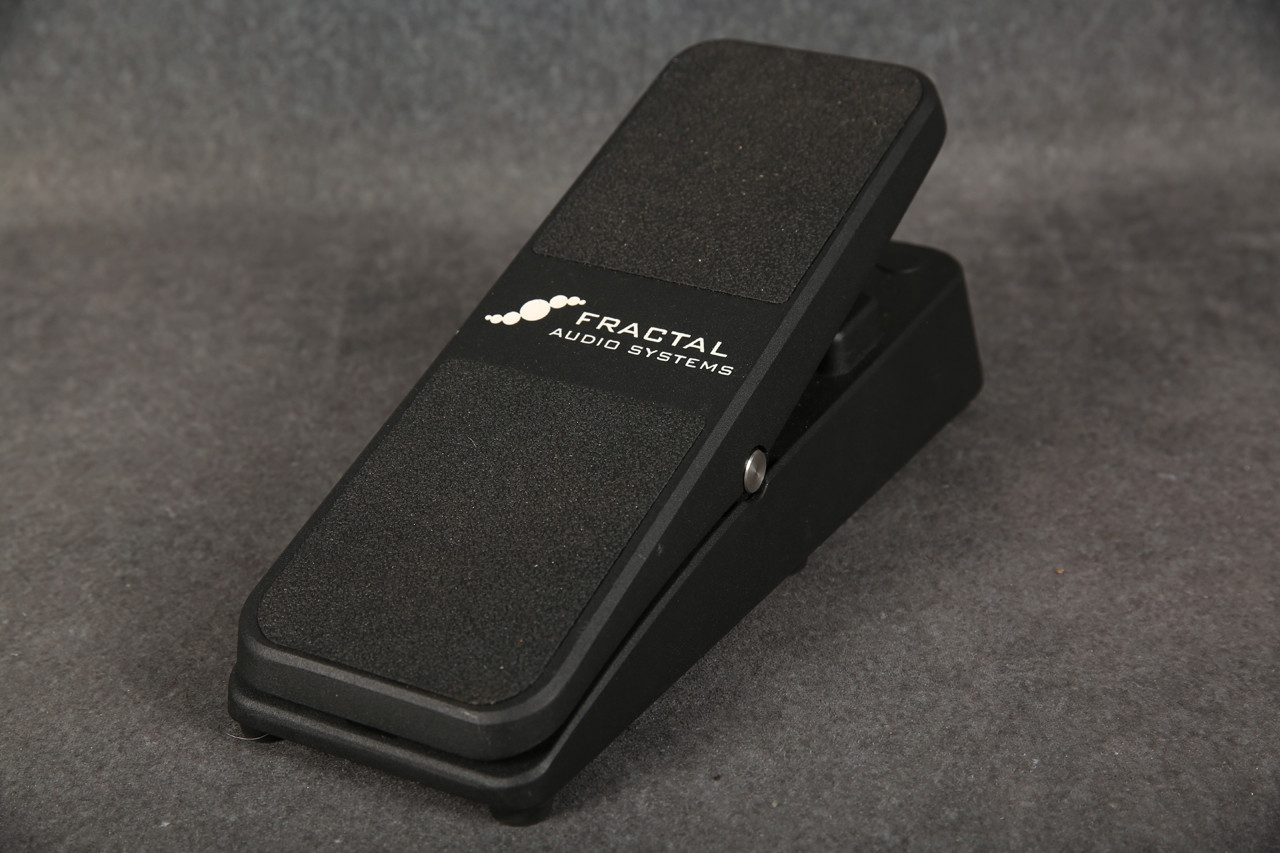 Fractal Audio AX8 Amp Modeler/Multi-FX & EV1 Expression Pedal 2nd