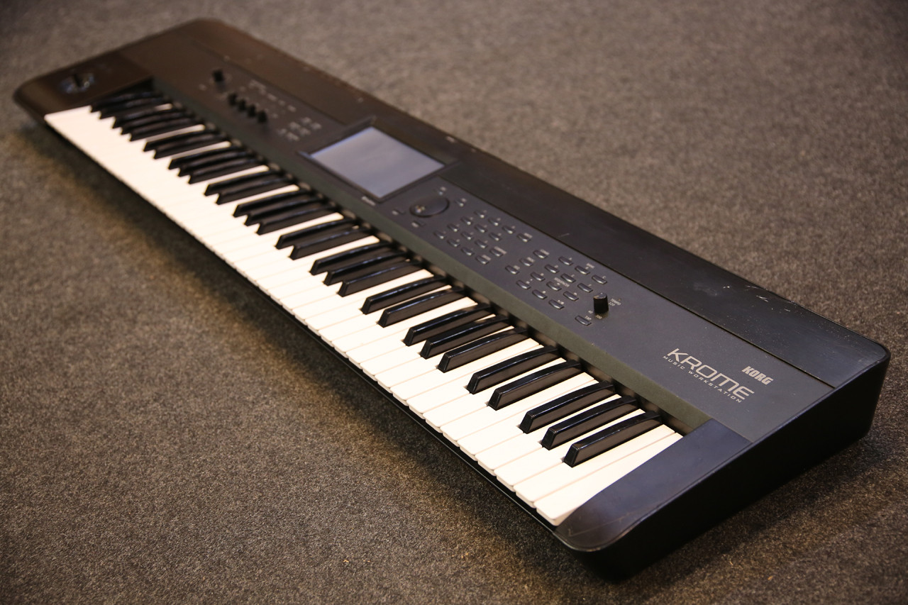 Korg Krome 73-Key Music Workstation Keyboard 2nd Hand | Rich Tone