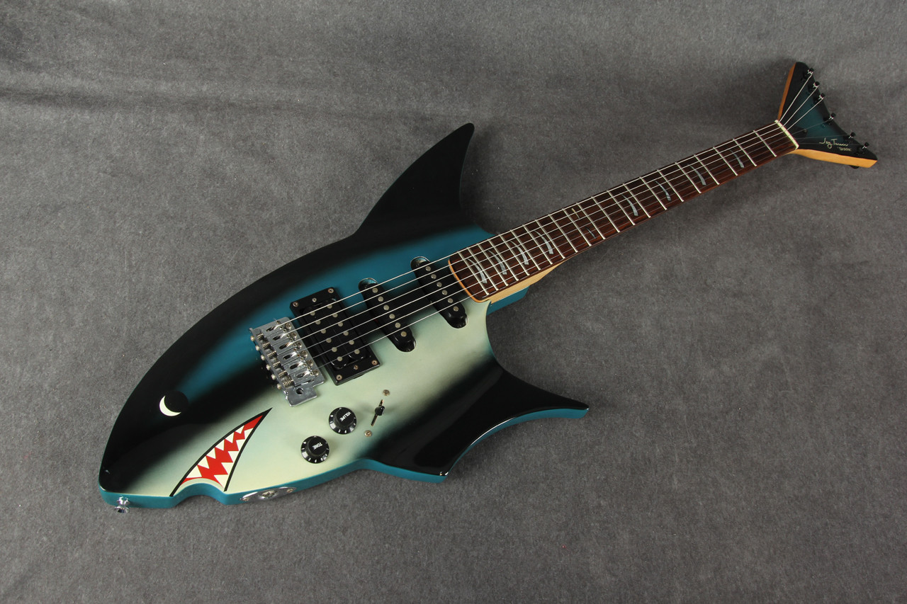 Jay Turser Shark Guitar 2nd Hand | Rich Tone Music