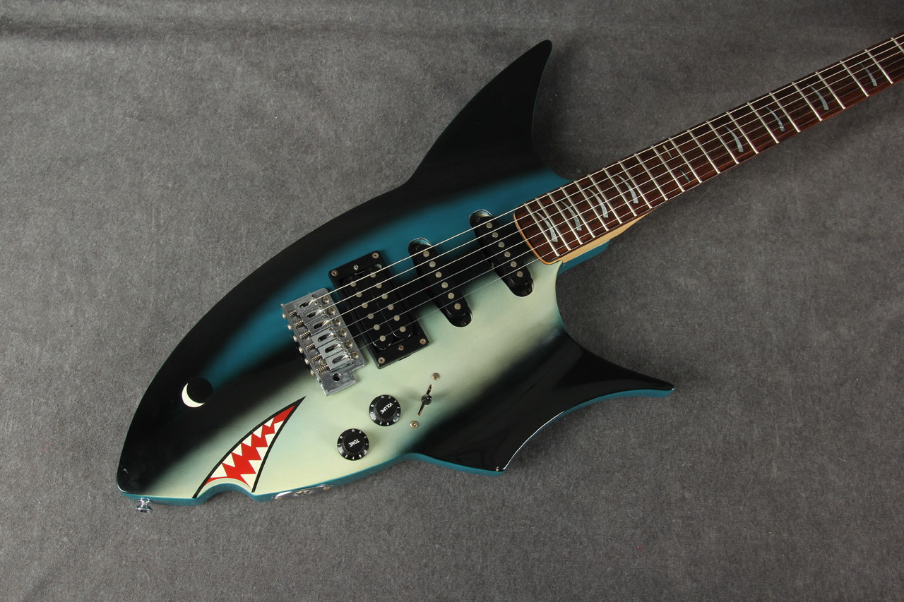 Jay Turser Shark Guitar 2nd Hand | Rich Tone Music