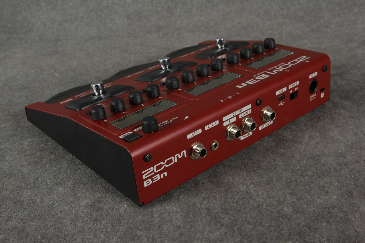 Zoom B3N Bass Multi Effects Processor 2nd Hand | Rich Tone Music