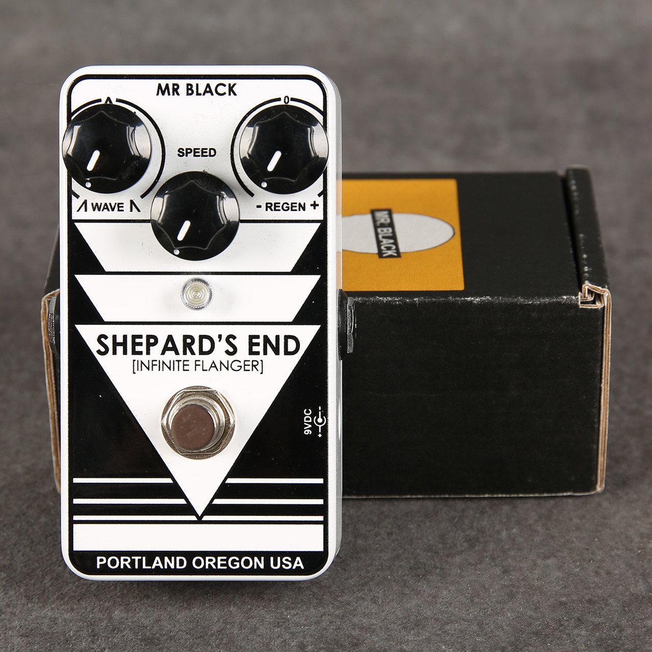 Mr. Black Shepard's Endギター MR.BLACK pedals shepard's end Mr. Black Shepard's Endギター MR.BLACK pedals shepard's end